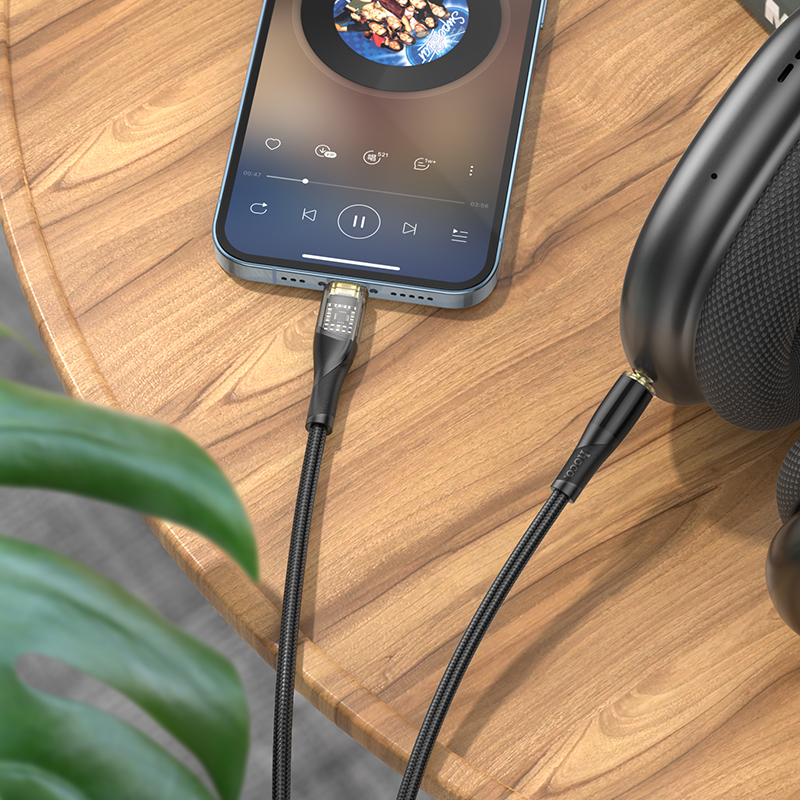 Hoco UPA25 adapter Lightning til Jack 3,5 mm - Sort